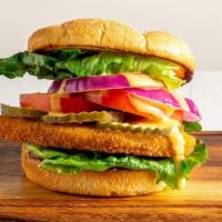 Vegan Classic Sandwich · Vegan chicken, vegan garlic mayo, 
