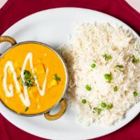 Shahi Paneer · Tomato, onion and cashew nuts based sauce with butter, and cream.