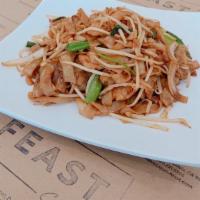 Traditional Beef Chow Fun · Beef chow fun is a staple Cantonese dish, made from stir-frying beef, flat fun (flat rice no...