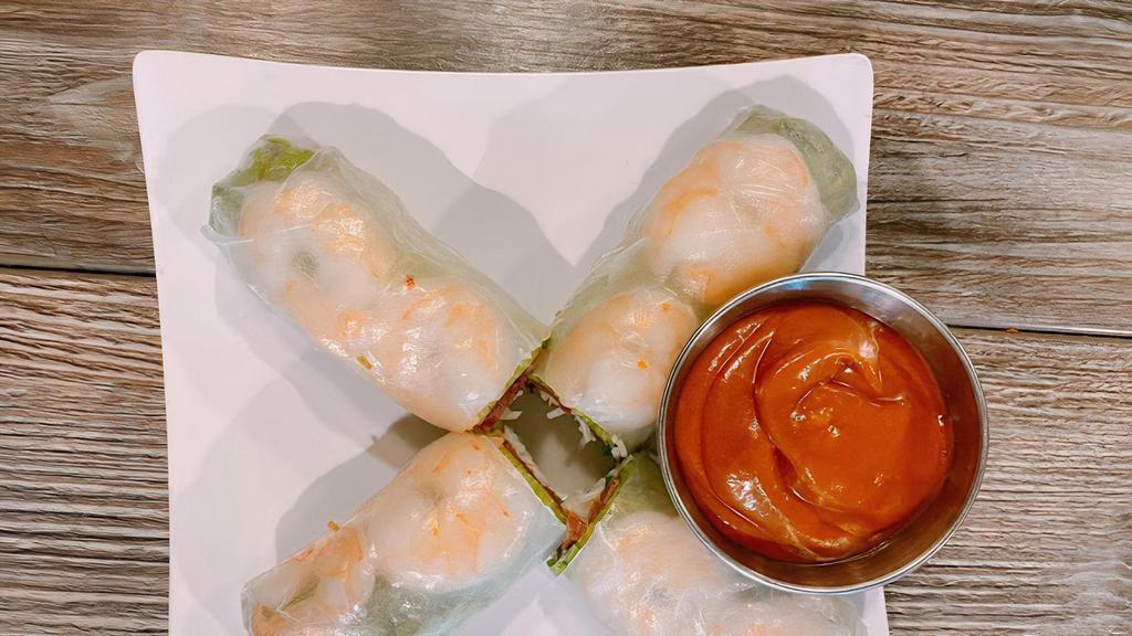 Spring Rolls (4 Pieces) / Gỏi Cuốn (4 Cuốn) · Order come with peanut source on the side.