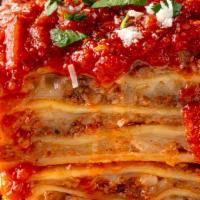 Lasagna Bolognese · parmesan garlic bread
(please allow 18 minutes)