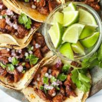 Tacos · Pollo, asada, al pastor.