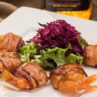 Bacon Wrapped Bourbon Shrimp (Appetizers) · Jumbo shrimp hand wrapped om crispy bacon and drizzled with our Jim Beam Bourbon glaze.
