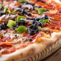 Ponte Vecchio · Pepperoni, sausage, mushrooms, onions, black olives, green bell pepper.