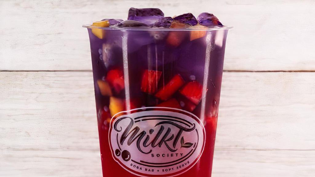 Garden Of Eden · ***Boba NOT included. Must select Boba as a topping to include***
Our rose garden strawberry lemonade refresher topped with butterfly pea tea, includes fresh fruit bits & basil seeds.