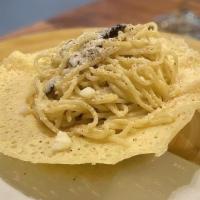 Spaghetti Cestino A Tartufo · 