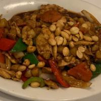 Kung Pao · Stir-fried meat with bell pepper, carrot, chestnut and peanut in sweet and spicy sauce