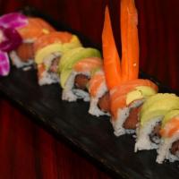 Salmon Lover Roll · In: Salmon, Cucumber
Out: Salmon, Avocado