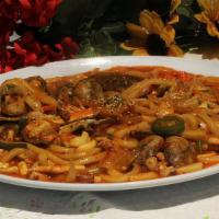 Spicy Stir-Fried Seafood & Noodle · 