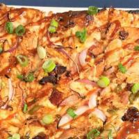 Chipotle Bbq Chicken · Smoked Gouda, Red Onions, Bacon, BBQ Sauce