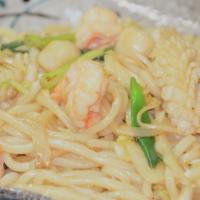 Seafood Fried Udon · Shrimp, scallops, squid, Napa cabbage, onions, stir-fried udon
