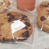 Chunky Cookies · 6 oz cookie