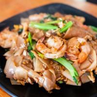 Pad See Ew · Stir-fried flat noodles with choice of meat, egg, broccoli in our tasty sauce.