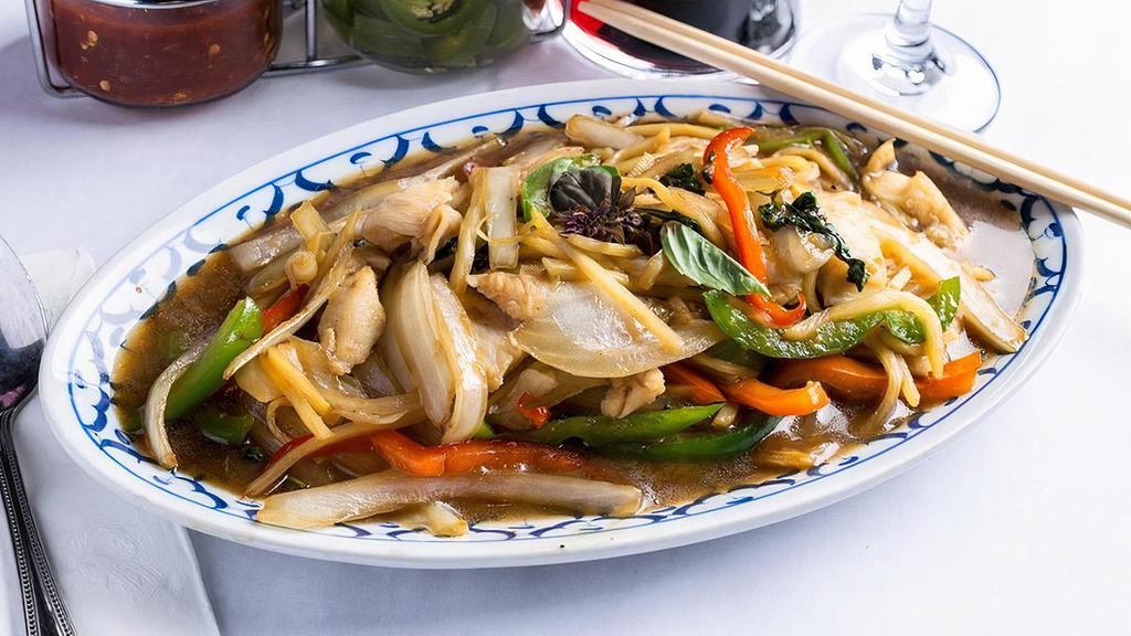 Veggie Delight · Cabbage, carrots, broccoli, baby corn,. asparagus, white mushrooms, bean sprouts and green onions with house sauce