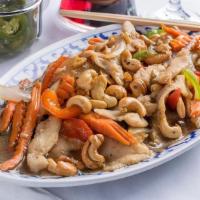 Cashew Nut · Bell peppers, onions and carrots
