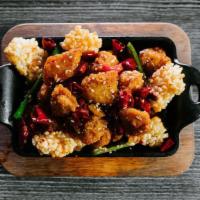 Sichuan-Style Spicy Diced Chicken · Chicken breast/crispy rice/sliced pepper/dry chili