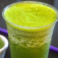 Green Bliss Smoothie · Pineapple, Spinach and almond milk