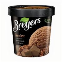 Breyers All Natural Chocolate 1 Pint · Delicious Chocolate ice cream made with non-GMO sourced ingredients, fresh cream and rich co...