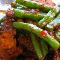 Spicy Green Bean · Stir fried green bean, bell pepper, and carrot with red curry paste