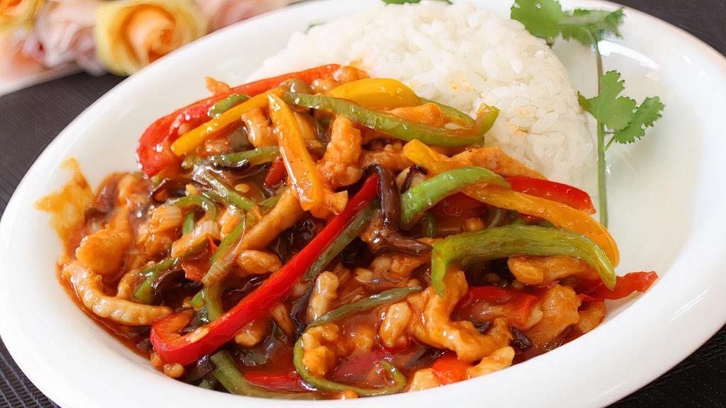 Szechuan Pork · Pork, bell pepper, carrots, and bamboo shoots in spicy sauce. Healthy. Spicy.