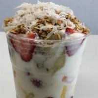 Escamocha (Happy Fruits - Cup) · Chopped Fruits, Yogurt, Orange Juice, Granola, Coconut, Raisins.