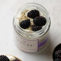 Oavie Oats Blackberry Hemp · Fresh blackberries flavor.