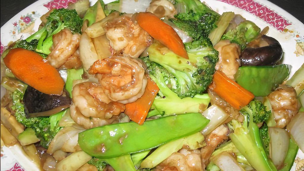 Garlic Shrimp · 15 pc shrimp stir fry with mixed vegetables & garlic oyster sauce.