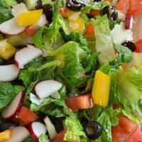Chinese Garden Salad · Lettuce, tomatoes, carrots, sesame seeds, cashew nuts and red ginger, served with crispy noo...