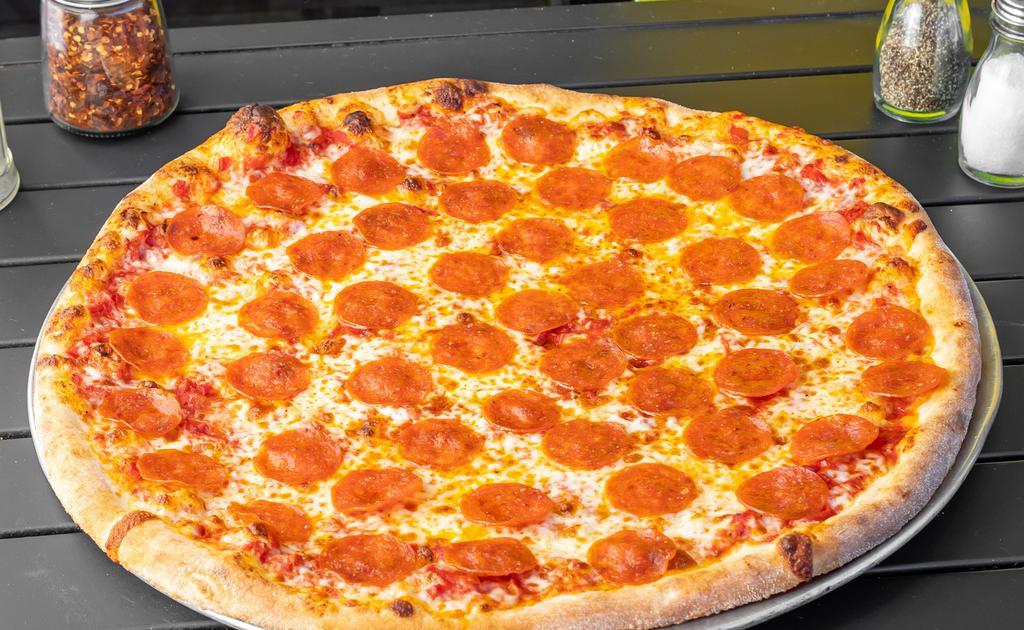 Pepperoni Pizza - Medium · Tomato sauce, mozzarella, pepperoni.