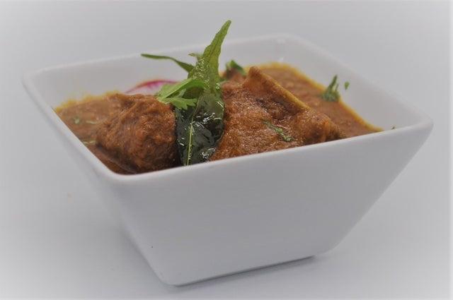 Dum Ka Murugh · Chicken cooked slowly and infused with traditional Indian spices