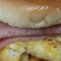 Bagels Ham, Eggs And Cheese · 