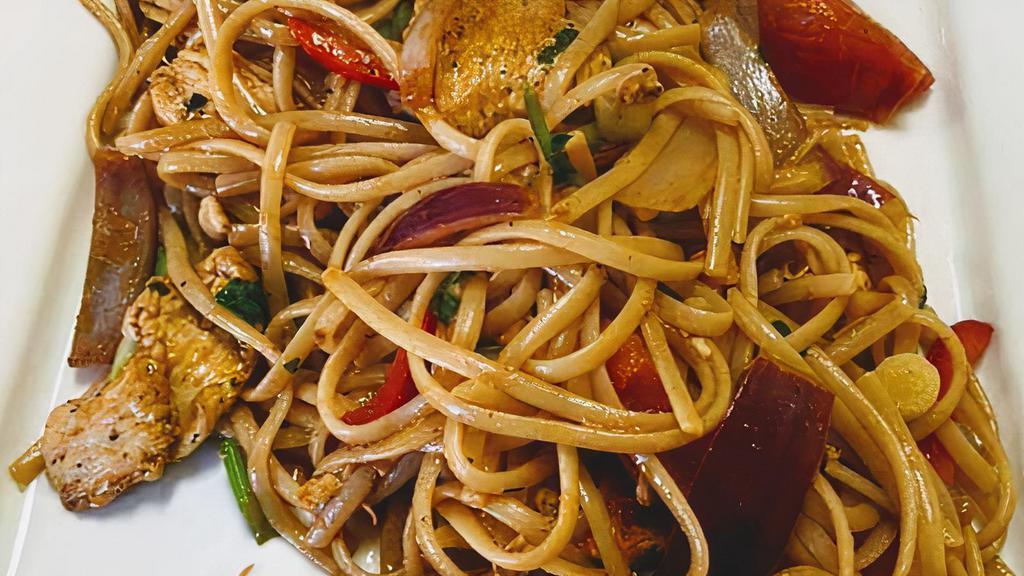 Tallarin Saltado De Pollo · Is noodles, vegetable oil, chicken breast cut in dices; onion and
yellow or red aji.