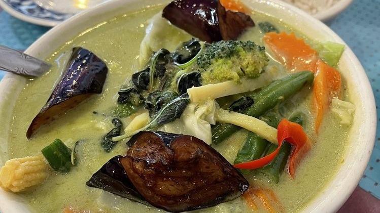 Green Curry · String beans, bell pepper, eggplant, sweet basil.