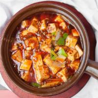 Mapo Tofu  麻婆豆腐 · 中辣