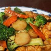 Chicken With Vegetables菜雞 · Served with egg roll crab meat cheese wonton egg fried rice or steamed rice and vegetable ch...