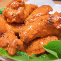 8 Wings - One Sauce · Sauce Options.... Classic Buffalo, . Sriracha Ranch, . Lemon Pepper, . BBQ, . Garlic Parm,  ...