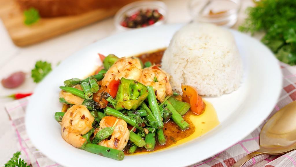 Spicy Basil (Pad Ka Prow) · Stir-fried meat with green beans, bell peppers and sweet basil.