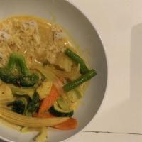 Yellow Curry (Spicy) · With potatoes, onions and carrots.
