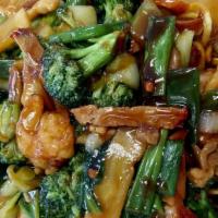 House Special Pan Fri Noodles · It comes with roast pork, chicken, and shrimp