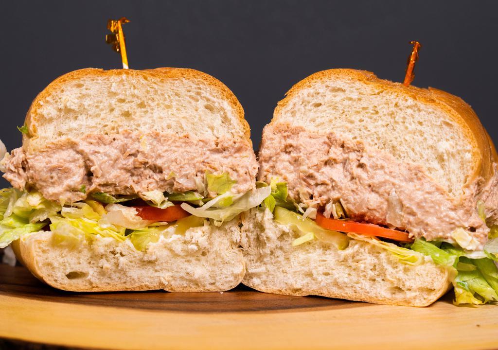  Tuna Sandwich · Mayo, Lettuce, Tomato, Pickles