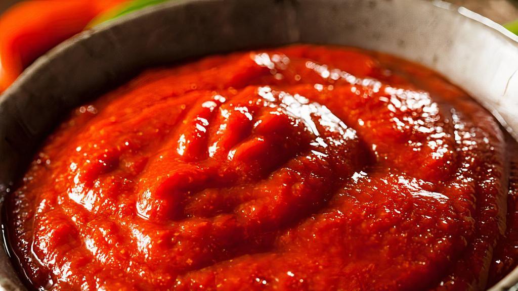 Sriracha Hot Sauce (4 Cups) · 