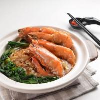 Taiwan Style Rice Noodle · Thin Thai rice noodle with bell pepper onion, pork, and shrimp wok stir-fried in spicy Thai ...