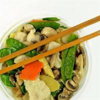 Moo Goo Chicken · Sliced white meat chicken with mushrooms, Napa cabbage, carrots, zucchini, in stir-fried in ...