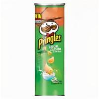 Pringles Sour Cream & Onion 5.5Oz · 