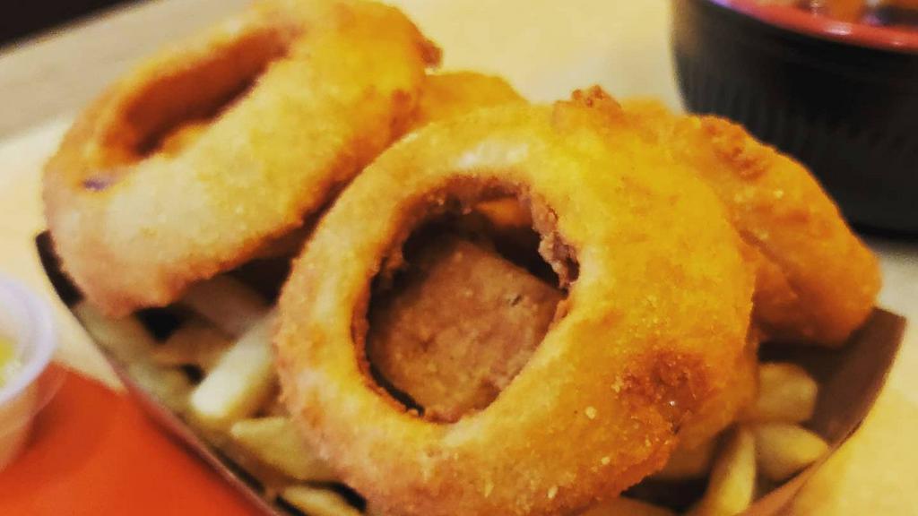 Homemade Onion Rings · Thick sliced, hand dredged onion rings