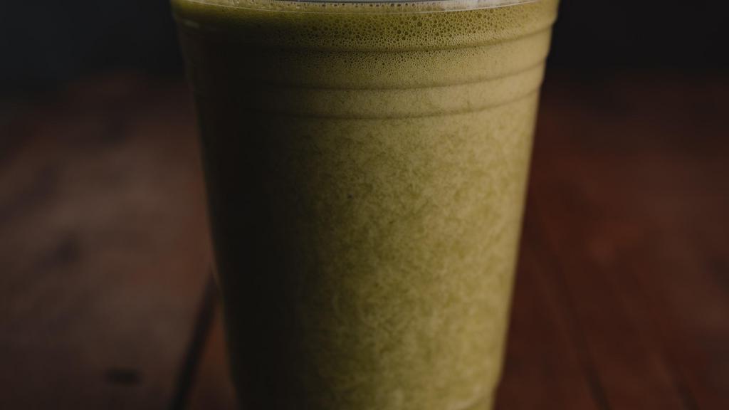 Hulk Juice · Coconut water 
Pineapple 
Green apple 
Kale 
Spinach 
Lemon juice