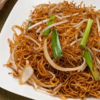 Chow Mein With Soy Sauce · 
