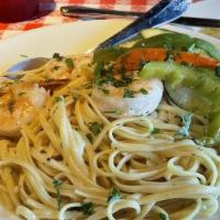 Papa D'S Scampi Style Shrimp · Garlic, butter, lemon and a white wine served with aglio olio pasta and vegetables.