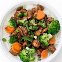Regular Chicken Bowl · NAE (no antibiotics ever) chicken, with your choice of white or brown rice, veggies or salad...