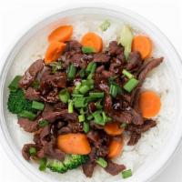 Mini Angus Beef · Certified Angus beef, with your choice of white or brown rice, veggies or salad. 384 cal.